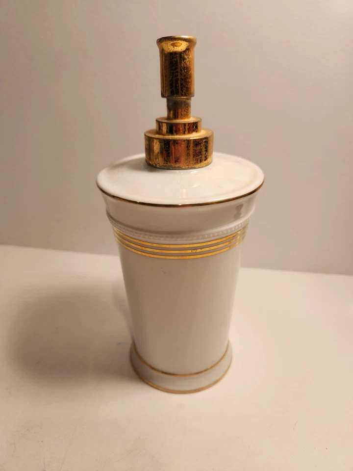 Dispensador de jabón Veratex porcelana blanca con detalles de bronce Foto 2 de 4