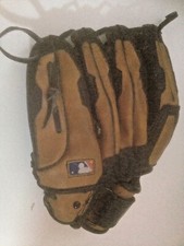 Wilson Barry Bonds A2459 Youth Baseball Glove Dual Hinge Right Handed Throw 11"