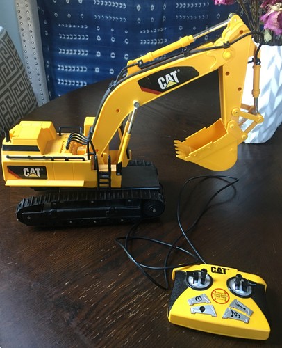 remote control cat excavator