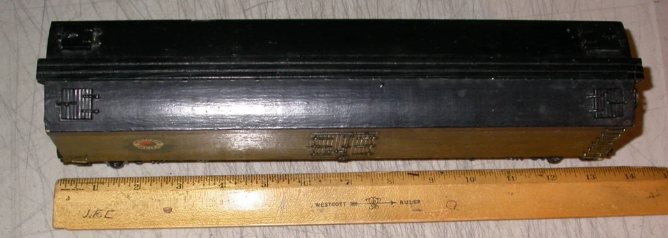 Antiguo modelo montado caja de carga coche madera fundido a presión latón calibre O NP 3200 Foto 2 de 4