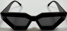    Chic Geometric Black Sunglasses Women's Fashion Shades UV Protection Modern