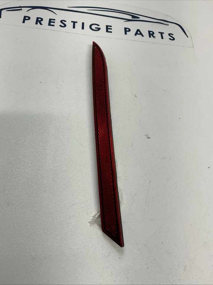 Lincoln MKX 2011 luz marcadora trasera izquierda con sensores P/N GD9B 17A849 A Foto 2 de 4