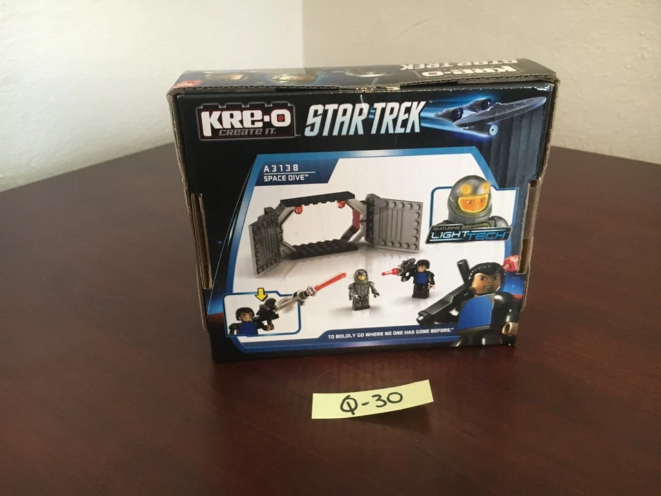 Juego de construcción KRE-O Star Trek SPACE DIVE #A3138 con tecnología ligera 2013 TOTALMENTE NUEVO Foto 3 de 3