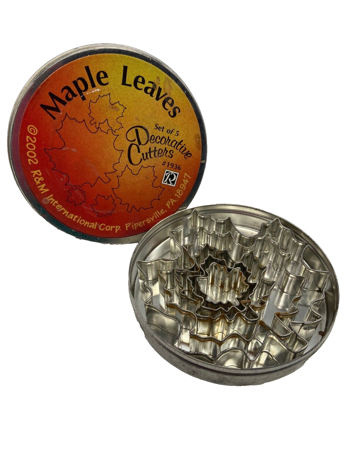 R&M International Maple Leaf Cookie Cutters 5 Assorted Sizes in Orig Tin 2002