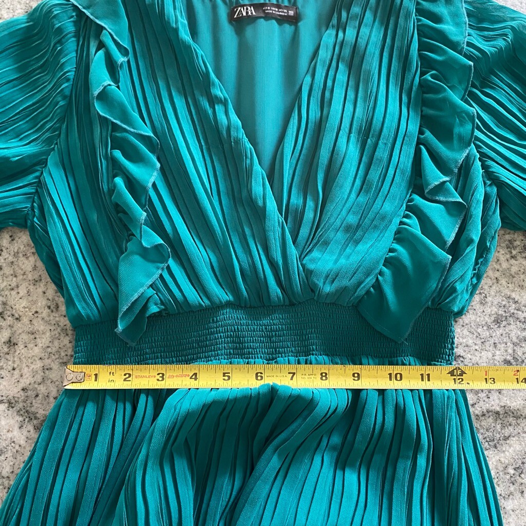Zara Small Emerald Green Maxi Dress Short Sleeve V Ne… Gem
