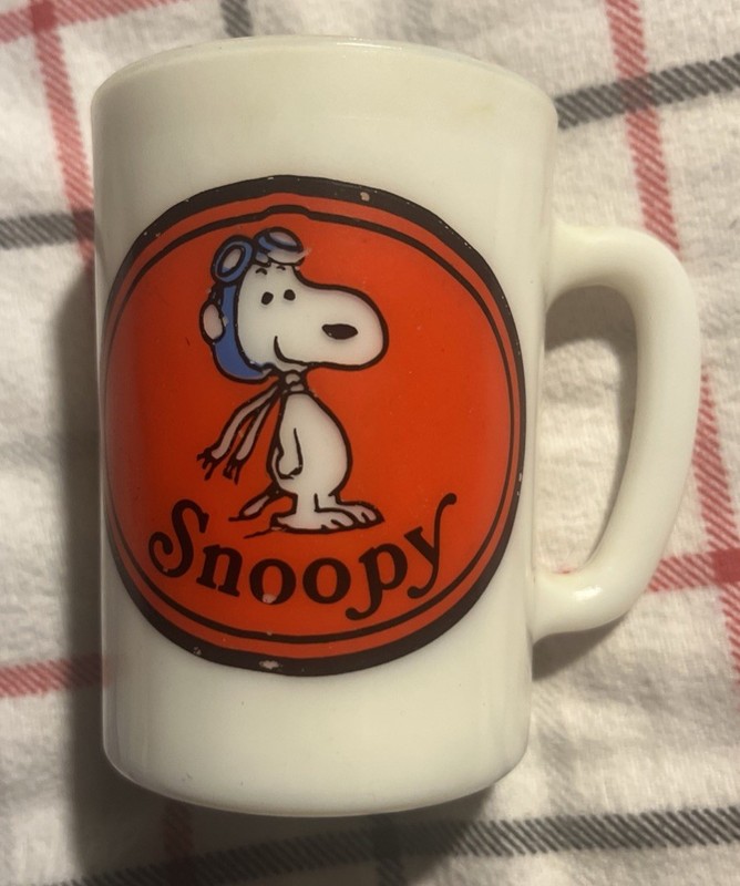 Vintage 1969 Avon Peanuts Snoopy Red Baron Milk Glass Mug Cup 60s Collectible