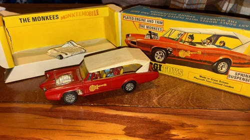 Corgi Toys Monkee Mobile Die Cast 4" Long w. Figures