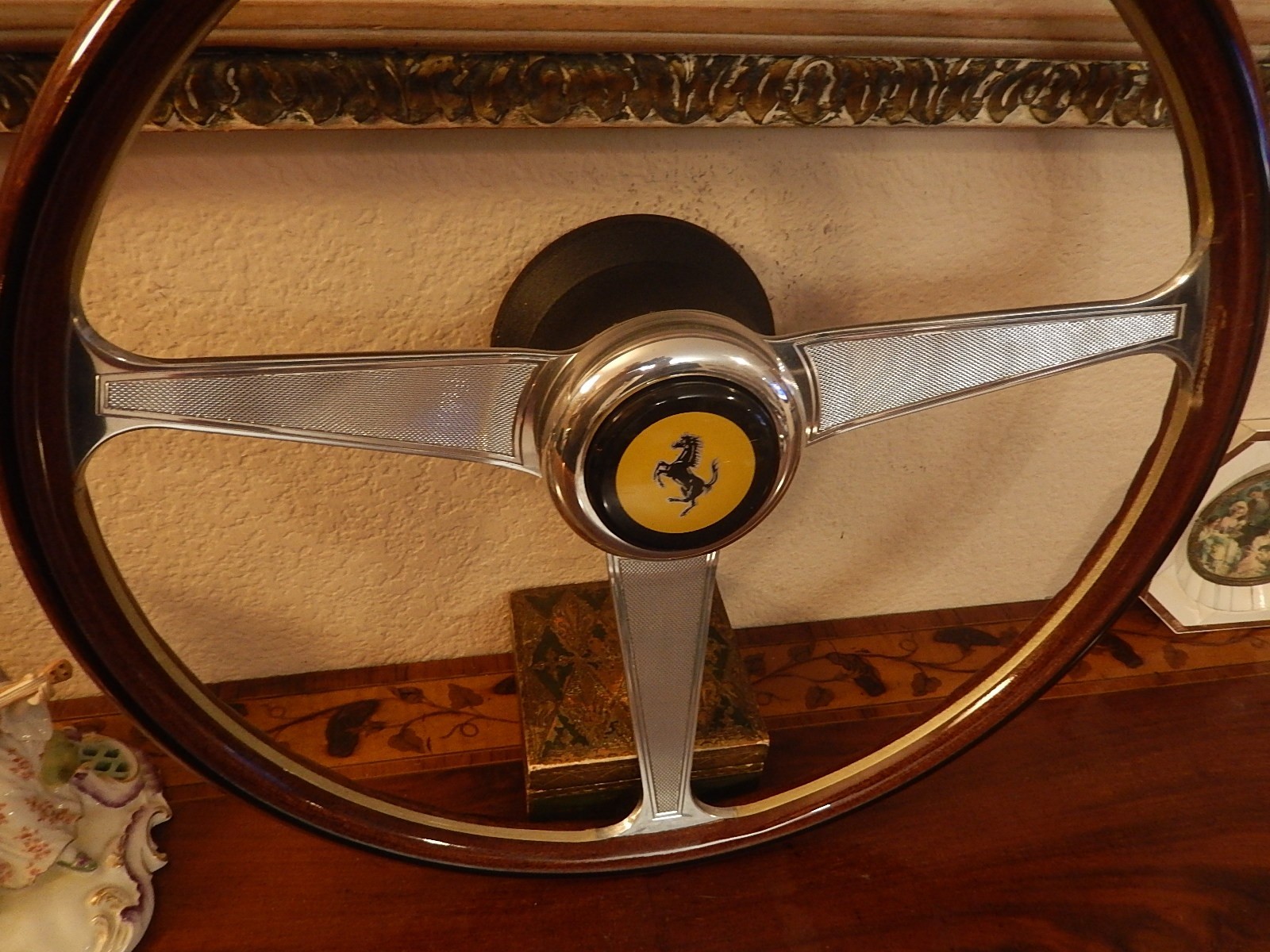 FERRARI 275 GTB 4  330 - 365 2+2  Daytona NARDI VINTAGE Wood Steering Wheel 38cm