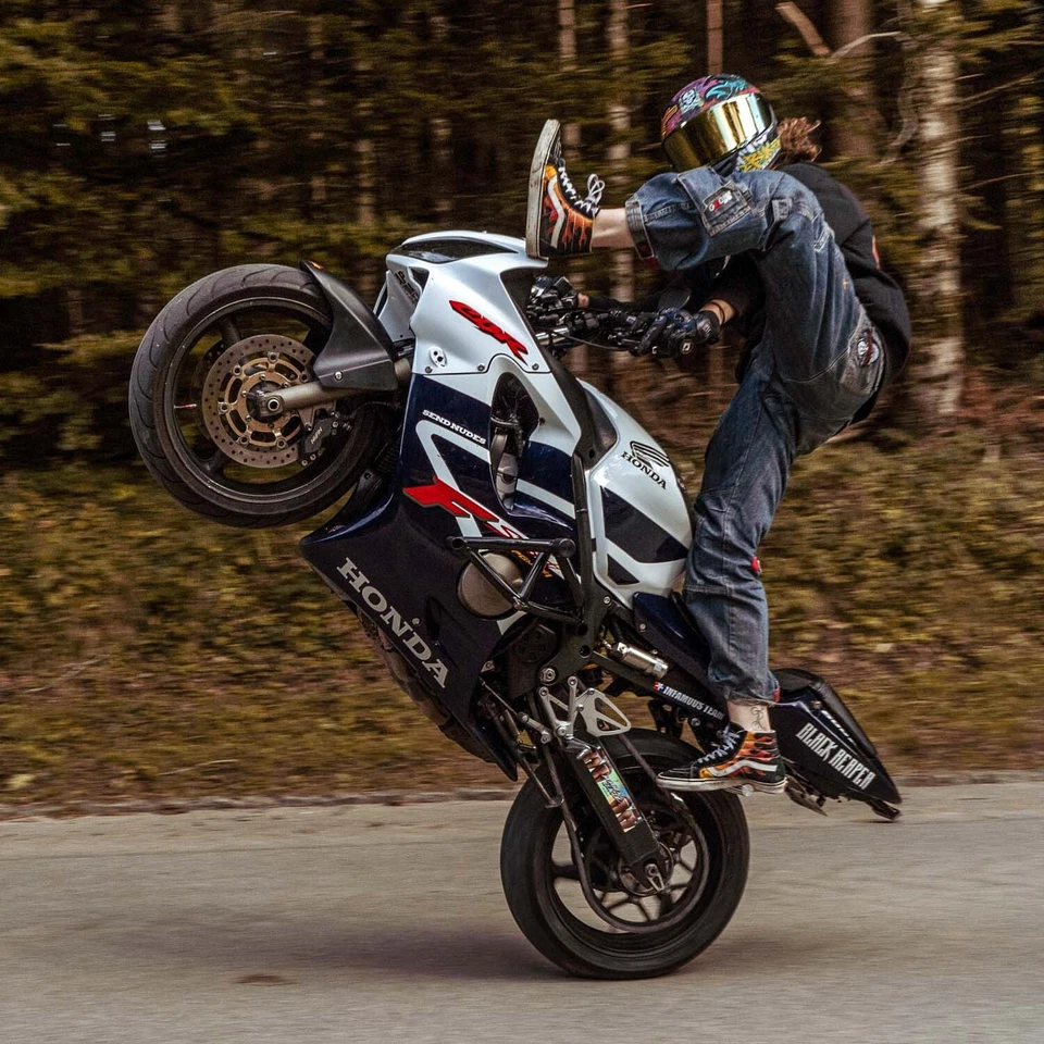 Carenado de acrobacias delantero de acero para Honda CBR 600F F4i FS (2001-2007) PC35 Foto 3 de 4