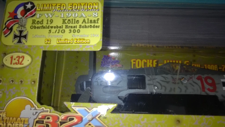 Juguetes del siglo XXI 32X The Ultimate Soldier FW-190A-7/A-9 caza alemán nuevo en caja Foto 4 de 4