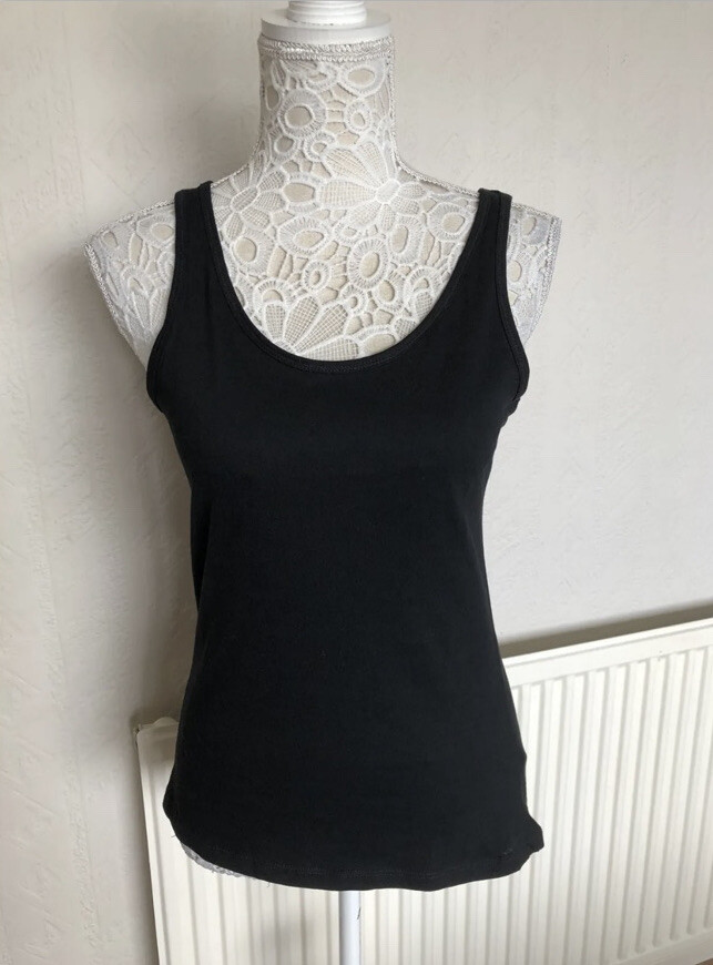 Bundle Fila Grey shorts size M And Black Vest Top Size 10