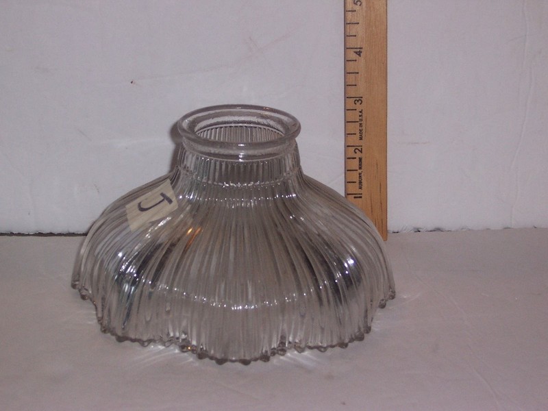 VINTAGE RIBBED CLEAR GLASS SHADE PAT NOV 1905  6" WIDE 3" LONG FANCY SCALLOPED