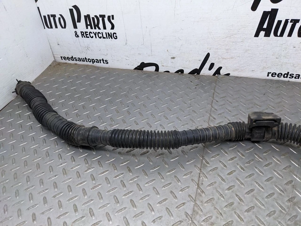 2011 FORD MUSTANG GT AIR INTAKE SOUND TUBE OEM BR33-9P437-CC  1159777 - Image 3 of 4