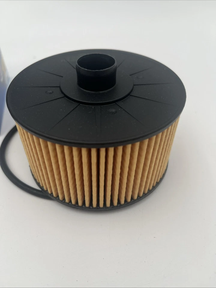 Carquest Premium Oil Filter: 95142 - Image 4 of 4