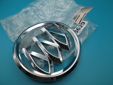 Oem 2004-2007 Buick Rainier Front Emblem Grille Badge Logo Chrome Gm 15844167