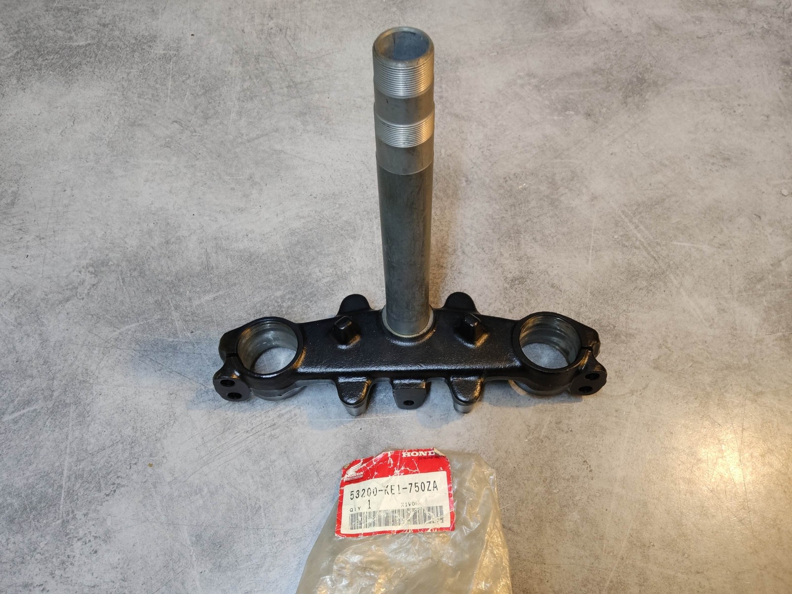 Té de fourche inférieur élimine le jeu de direction Honda MTX125 1986 et MTX200