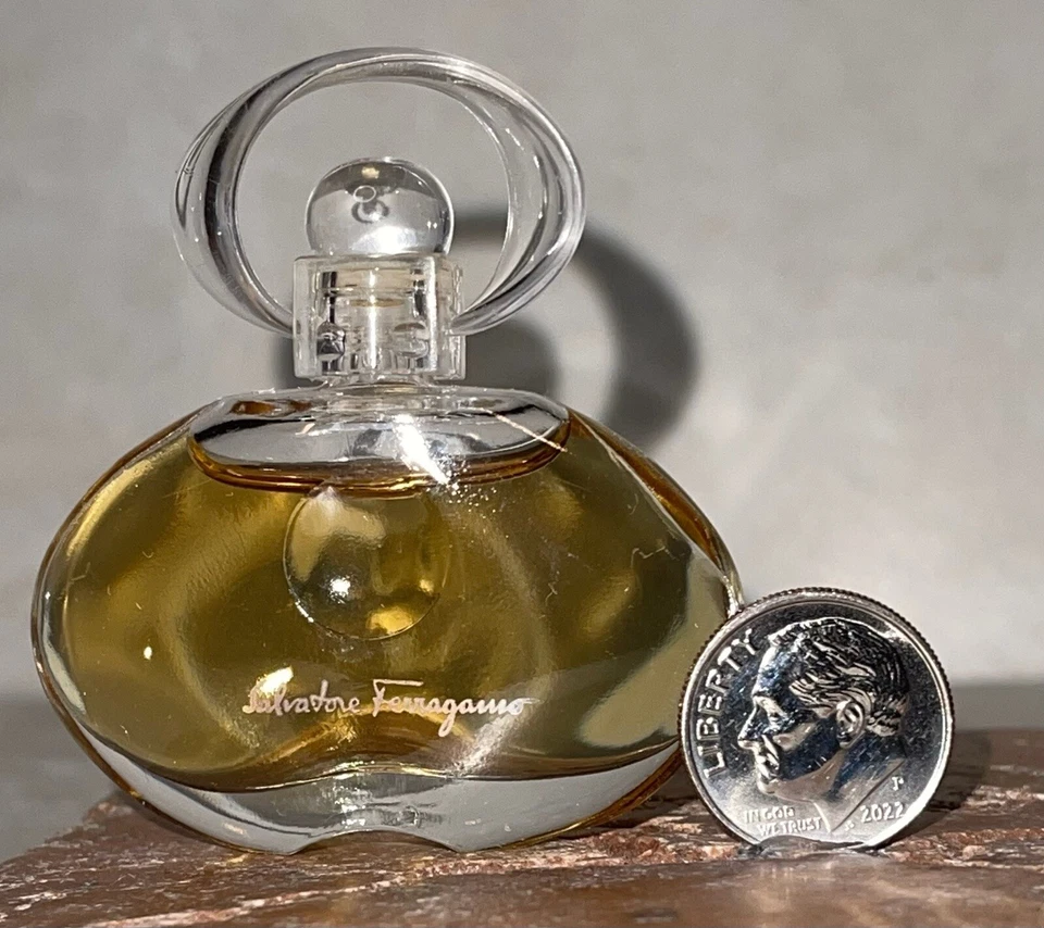 Perfume INCANTO de colección por Salvatore Ferragamo Parfums Mini .17 oz/5 ml EDP NUEVO EN CAJA Foto 2 de 4