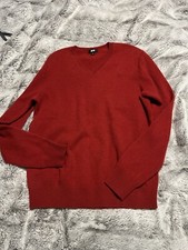 Red Uniqlo Vneck Sweater Cashmere XS