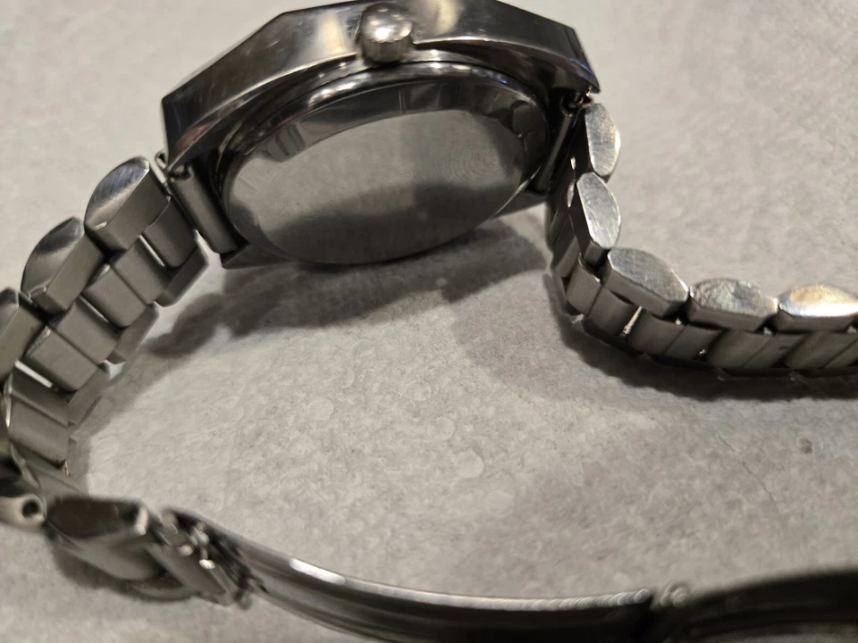 Винтажные электронные мужские кварцевые часы Eterna сталь 37x43,5 мм - Изображение 4 из 4