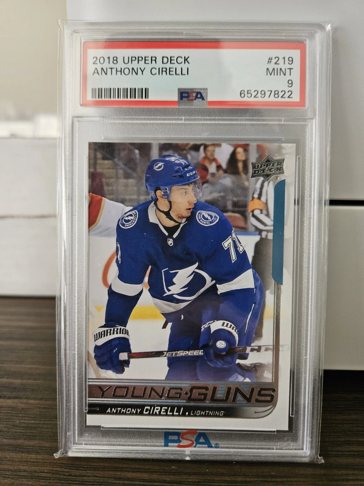 Anthony Cirelli trading card