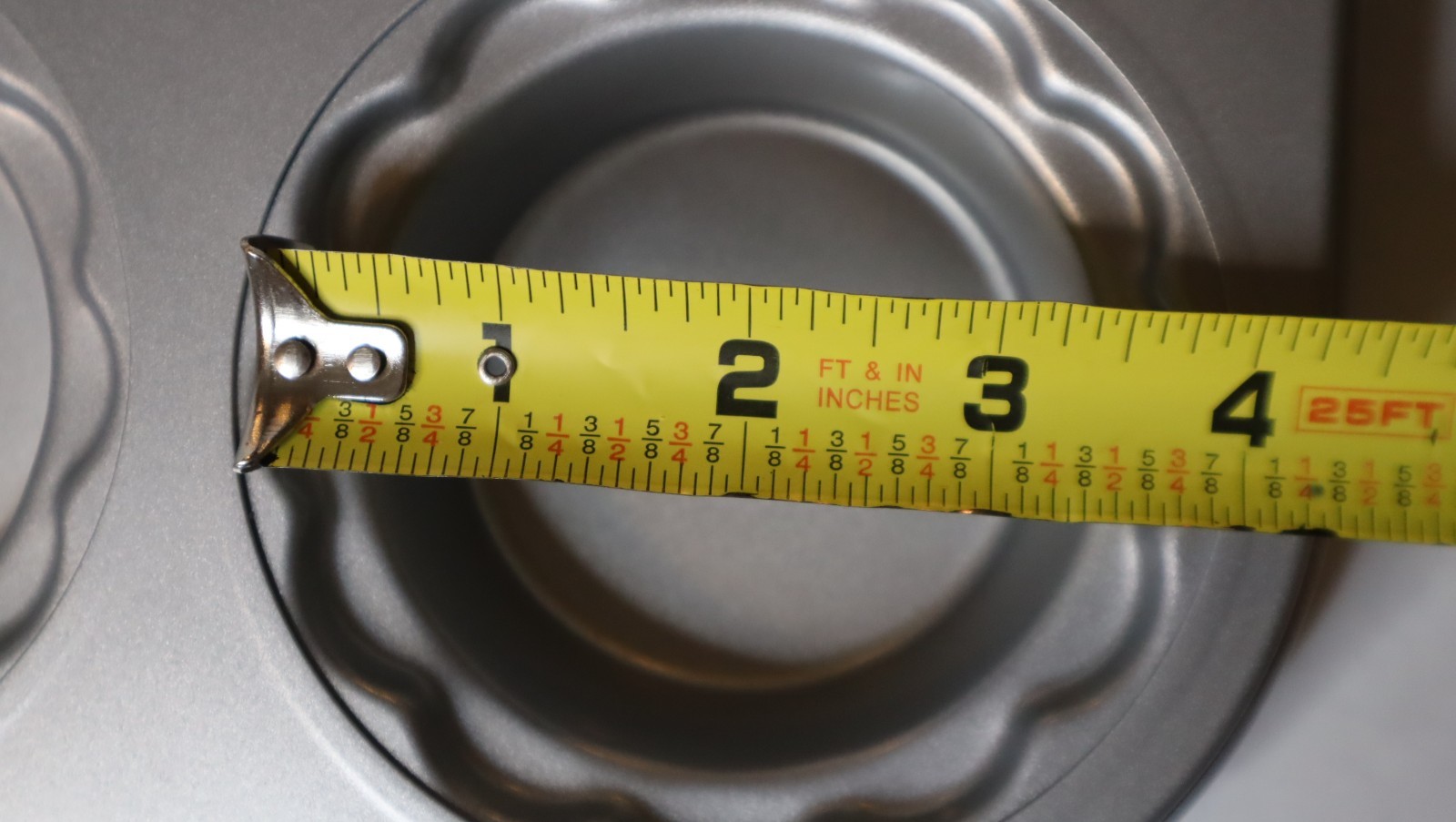 Pampered Chef Tart Cupcake Pan Mini Pie Nonstick Silver/Blue