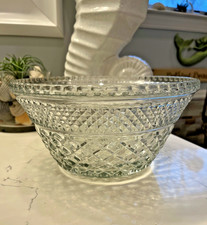 Anchor Hocking Wexford Pattern Pressed Glass Bowl — listing 6