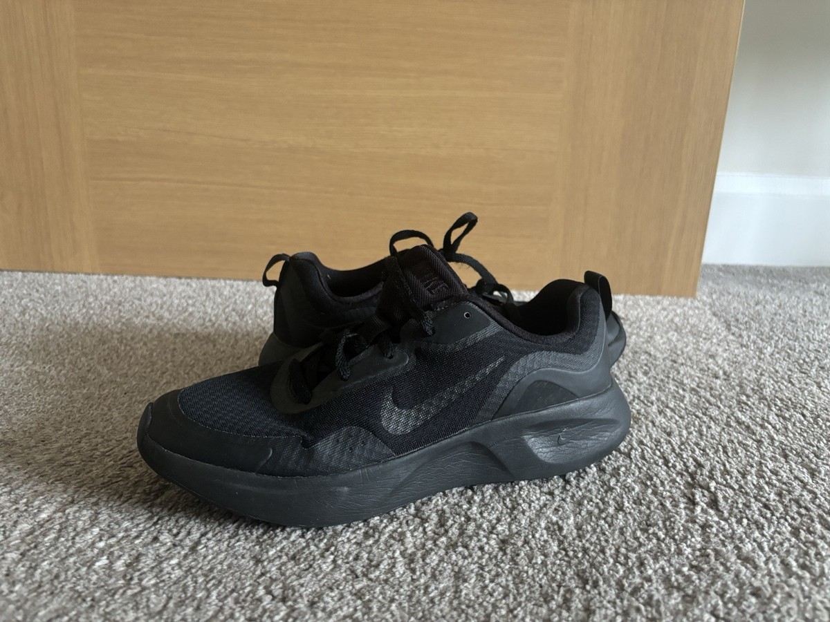 nike wearallday triple black