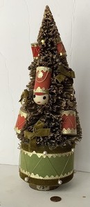 Vtg * Musical Rotating Bottle Brush Tree Soldier & Drum Ornaments * Drum Base 