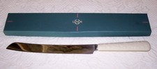 Lenox Wedding Cake Knife Stainless Steel Floral China Handle Silver Glossy w/Box