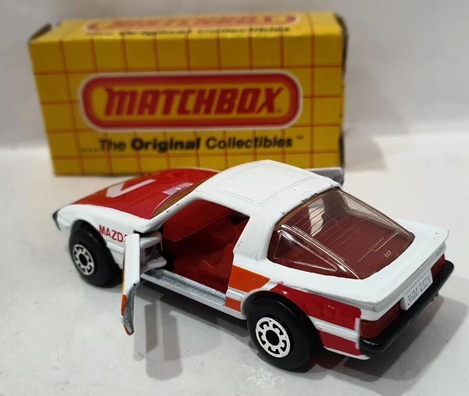 Matchbox Superfast #31 Mazda Savanna RX 7 White RX-7 Rotary 1982 Mint Boxed Car - Image 3 of 4
