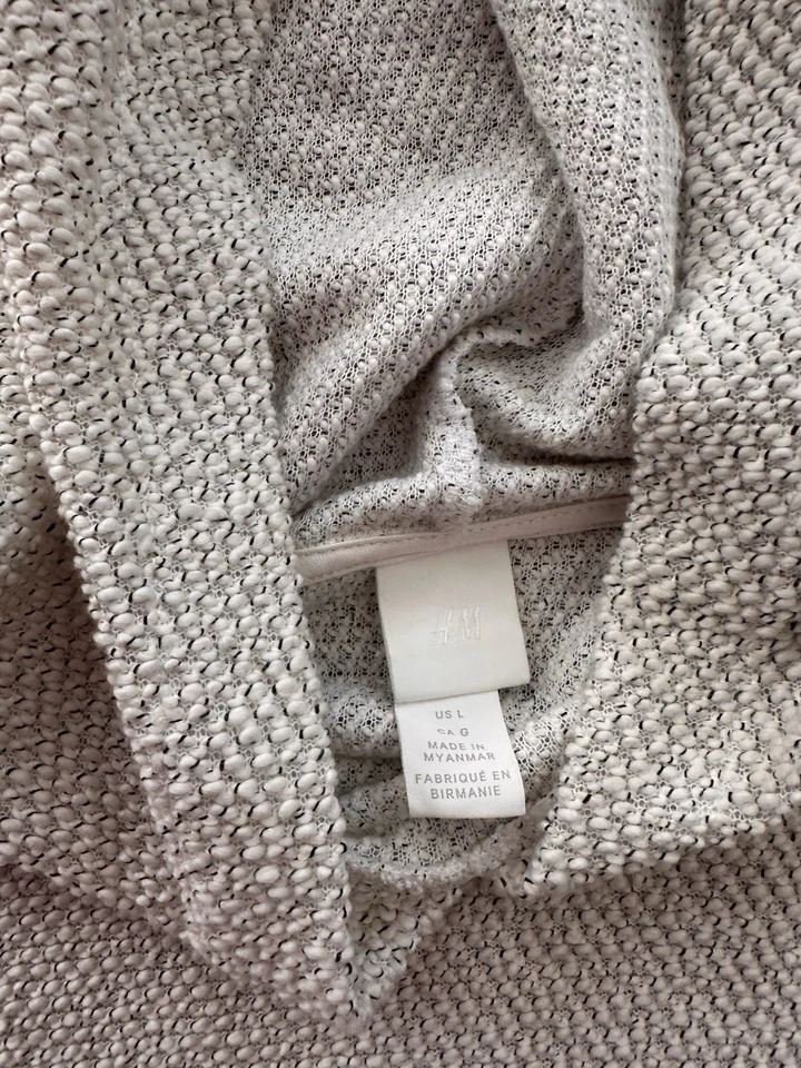 H&M Knit White Sweatshirt 1/2 Sleeved Large Womens - Image 2 of 4