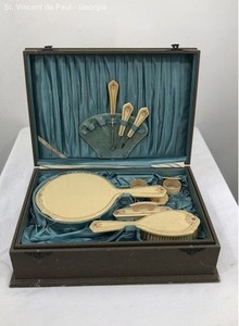 Vintage Ivortone Celloloid Dresser Set With Mirror Brush And More Great Cond.