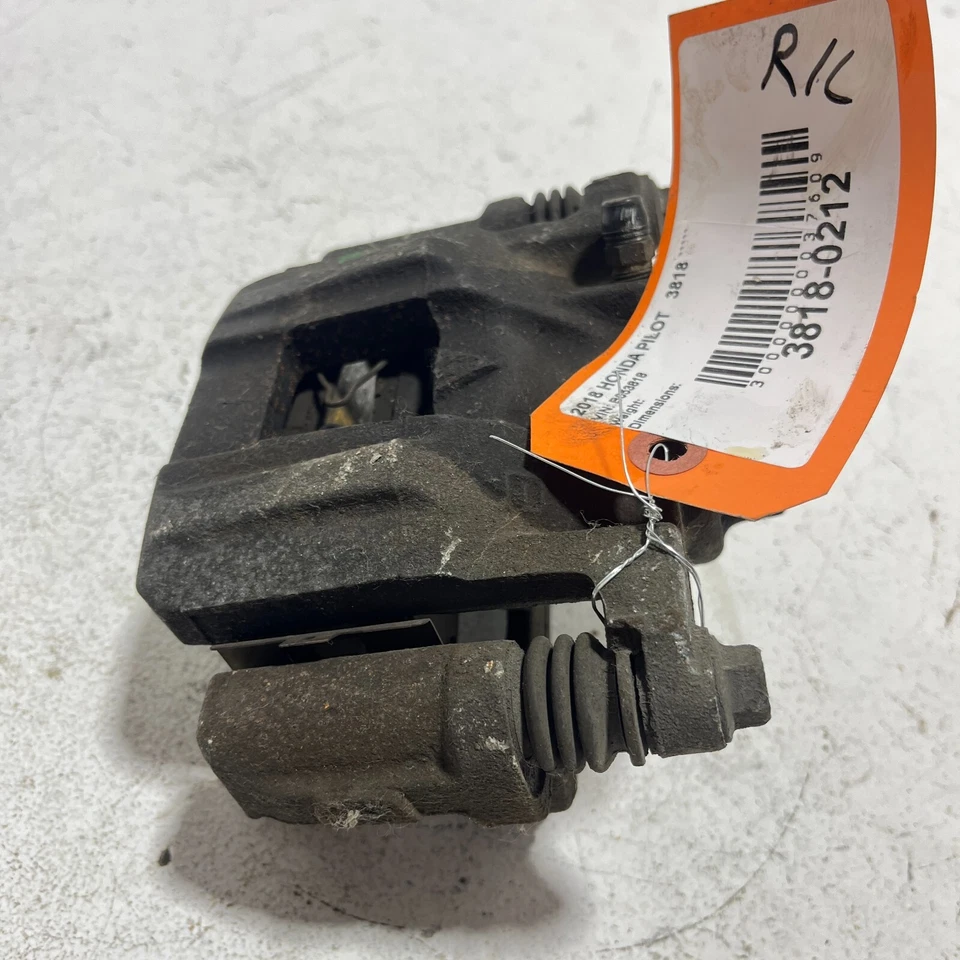 2018 HONDA PILOT EX-L REAR LEFT DRIVER SIDE BRAKE CALIPER OEM - Image 4 of 4