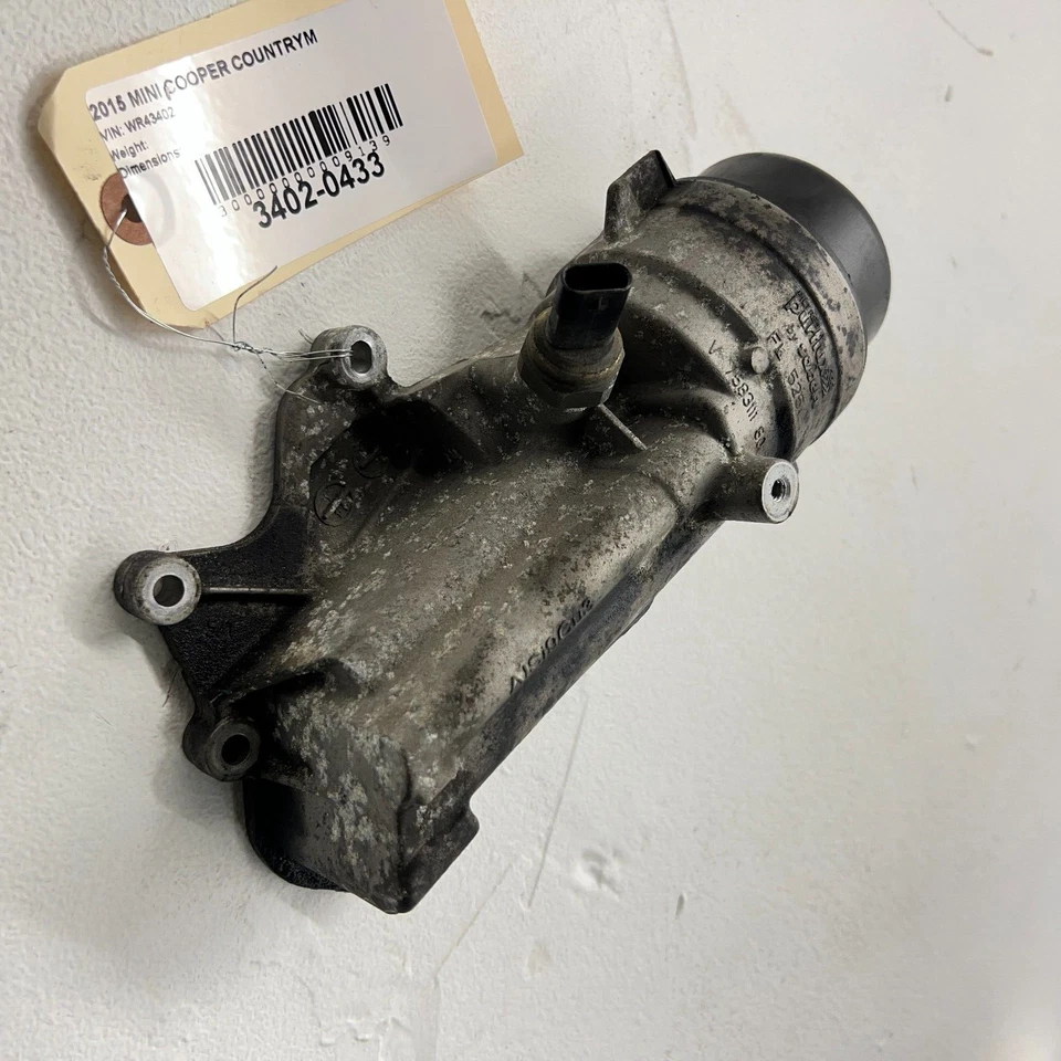 MINI COOPER COUNTRYMAN Oil Filter Housing Mounting Bracket 2011-2016 OEM - Image 2 of 4