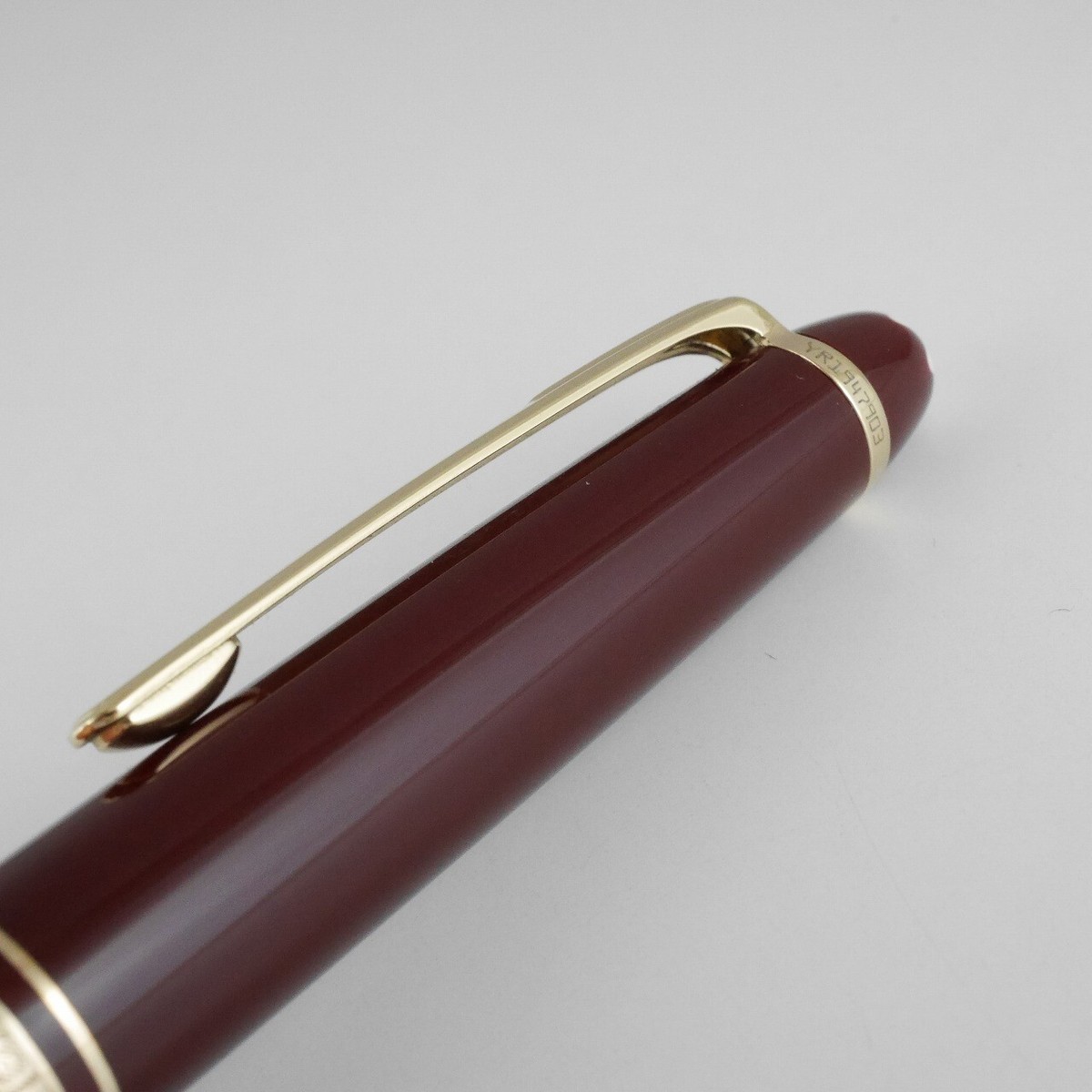 Montblanc Meisterstuck Classique 164 Bordeaux Ballpoint Pen (Blue