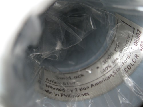TALON AMERICAN SURELOCK SURE LOCK THREAD FOR OVERLOCK MACHINES 2 BLACK 1 WHITE - Picture 5 of 6