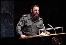 Photo:Fidel Castro speaking at United Nations, New York 15