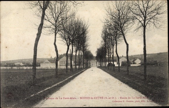 Ak Boissy le Cutté Essonne, Route de la Ferte Alais - 2634783