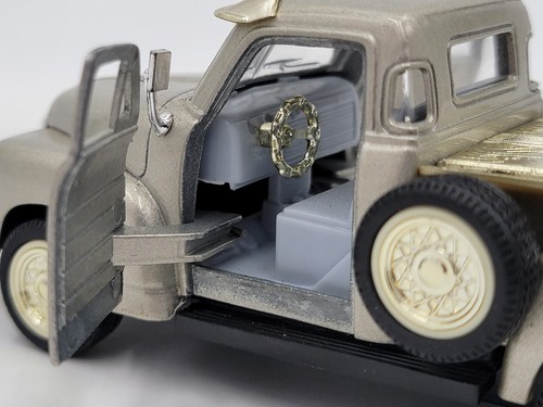 Kinsmart - Diecast escala 1:38 - camioneta Chevy 3100 1953 Lowrider - dorada - Imagen 7 de 10