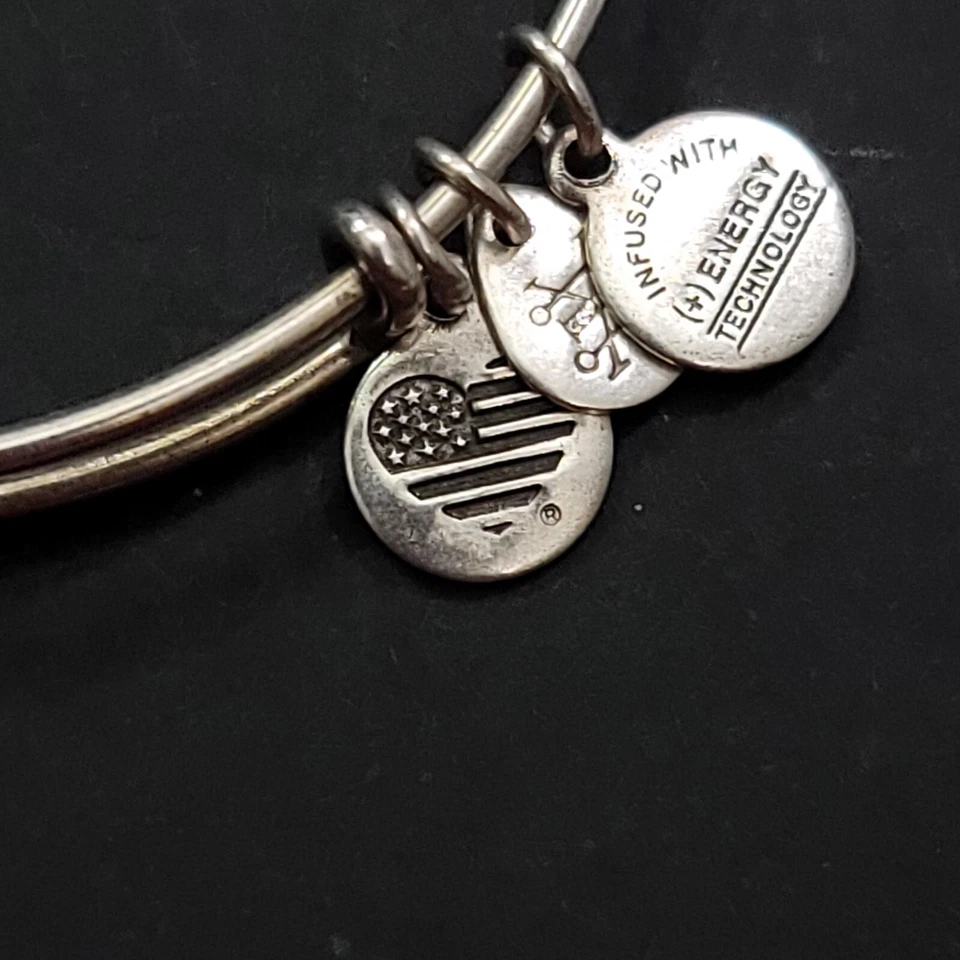 Pulsera Alex and Ani Pluma Dije con Cristal Azul Foto 4 de 4