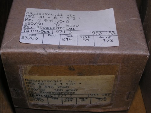 NEW old stock - Kromschröder MNA 40 - R 1 1/2" Gas Valve Magnetic original box - Imagen 4 de 10