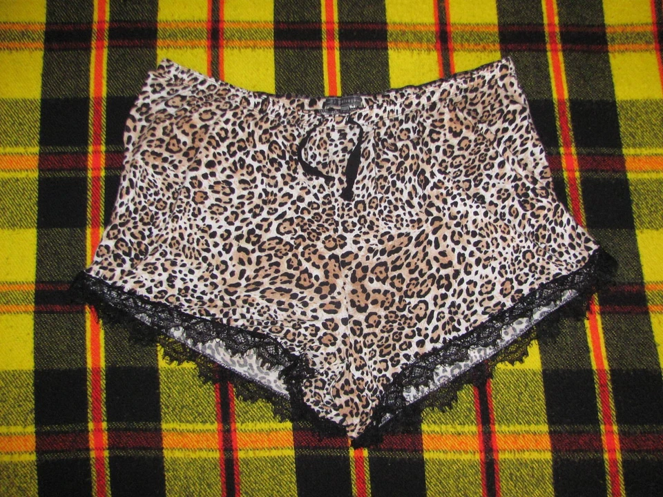 Pijama PJ Salvage Talla 1X Cordón Corto Negro Encaje Ribete Guepardo Foto 2 de 4