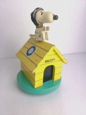 Svhmid Snoopy Red Baron Wooden Music Box Musical Doghouse 1968 Vintage Doll Rare Ebay