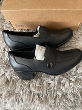NEW CLARKS WOMENS EMILY ANDRIA  PUMP BOOT SHOES SIZE 7M