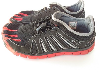 who sells fila skele toes