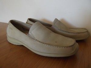 ecco beige shoes
