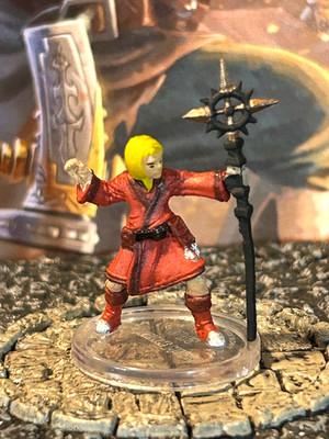 Apprentice Wizard D&D miniature Dungeons Dragons Waterdeep Dragon Heist red 8a