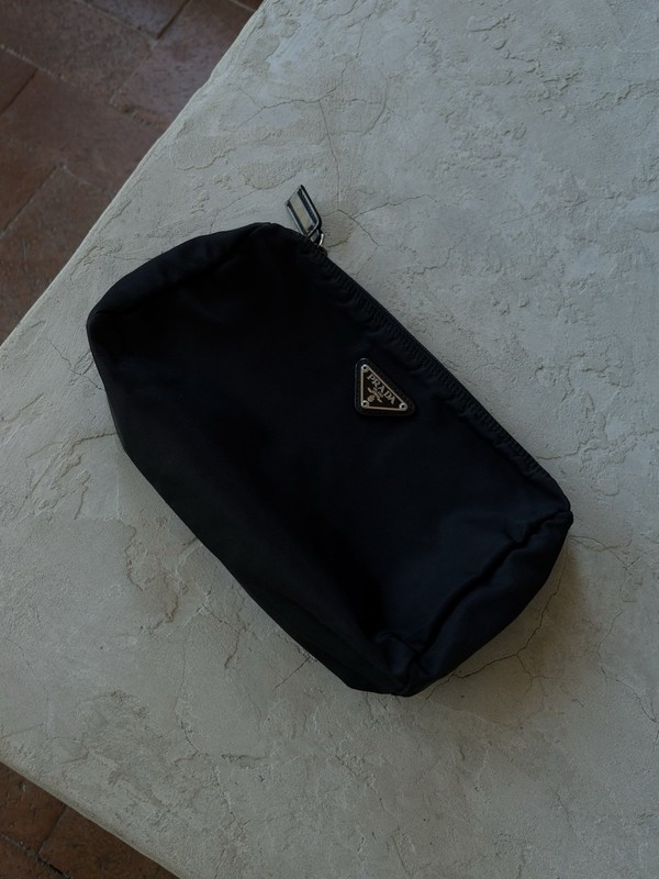 1990 PRADA / Large Black Travel Zip Pouch Bag *SPOTLESS INTERIOR*