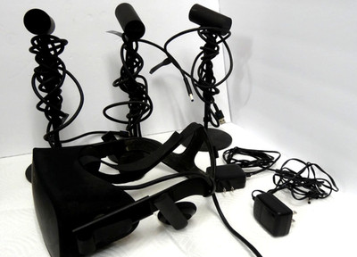 Meta Oculus Rift CV1 PC VR Headset + Cable, 3x Sensors Not tested