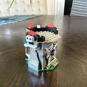 Lego (70403) Dragon Lair Section 70403 | As-is | Free Shipping!!